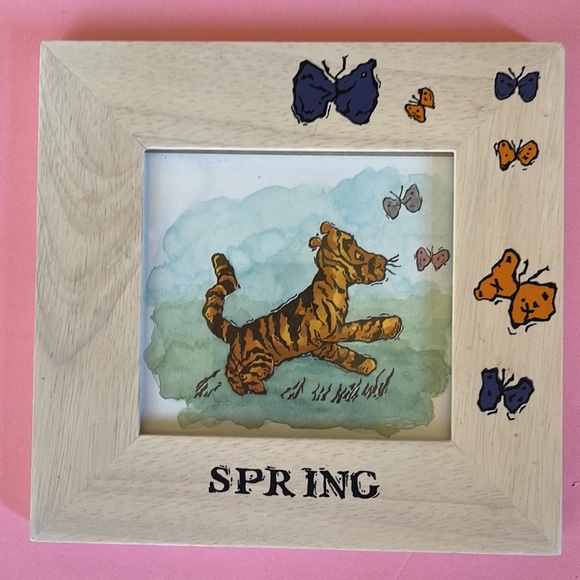 Disney Winnie the Poo and friends framed artwork. - Picture 6 of 8